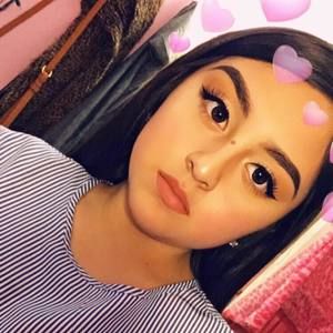 Meet your Posher, Aracely